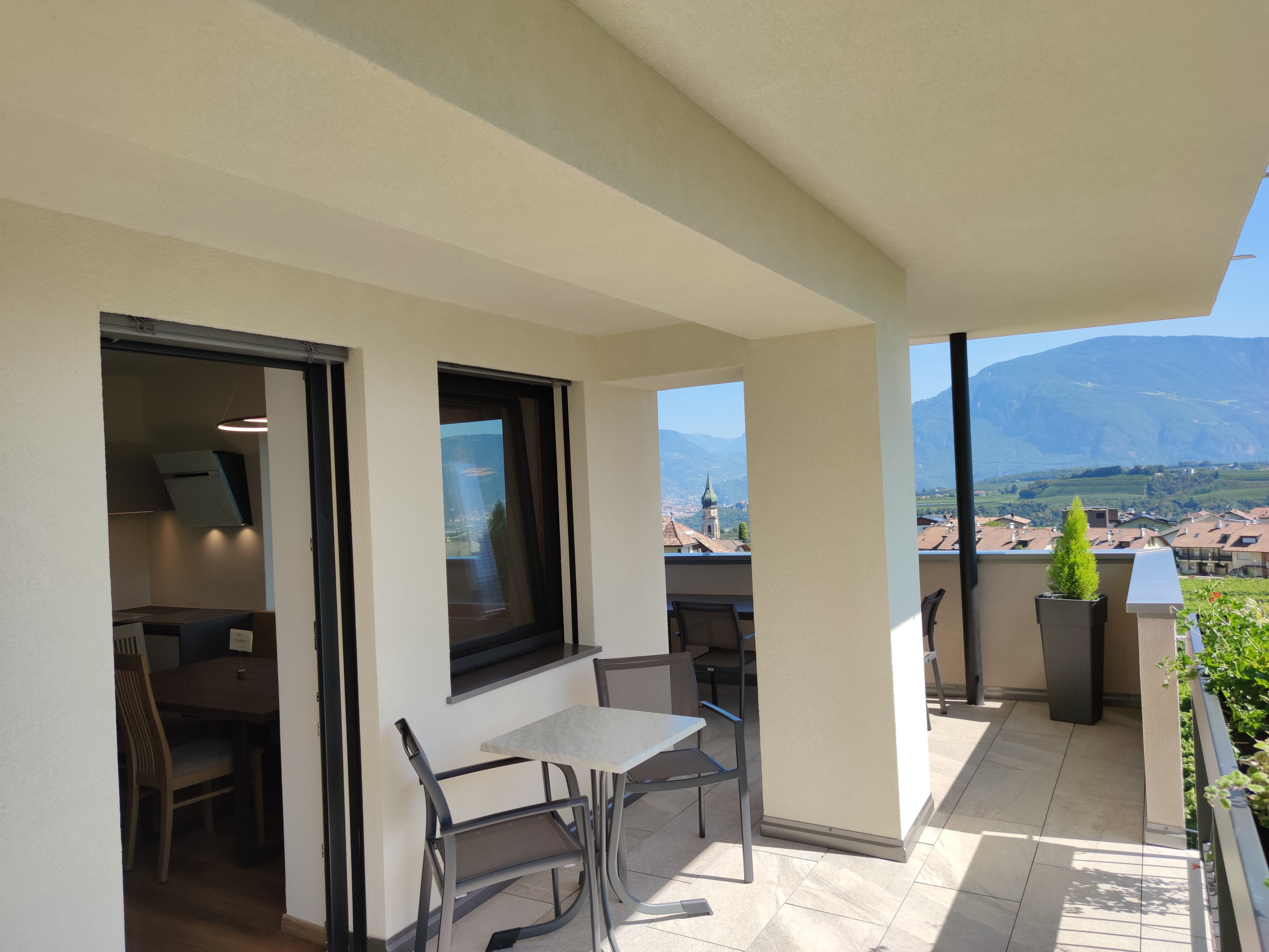 Highlight Apartments